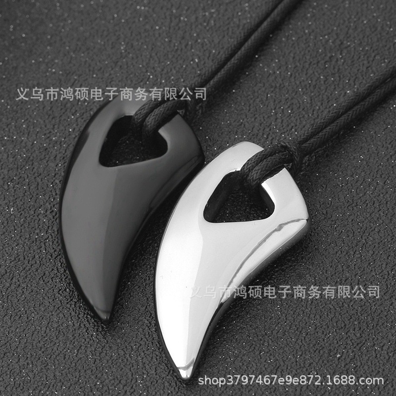 Kalung Taring Premium Silver & Black / Kalung Liontin Pria Motif Gigi Srigala Hitam Dan Silver Keren