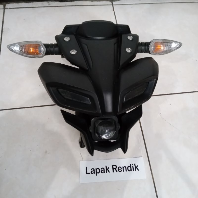 lampu depan mt15