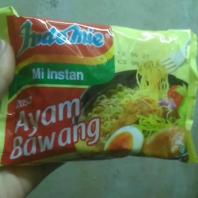 

Indomie ayam bawang instant