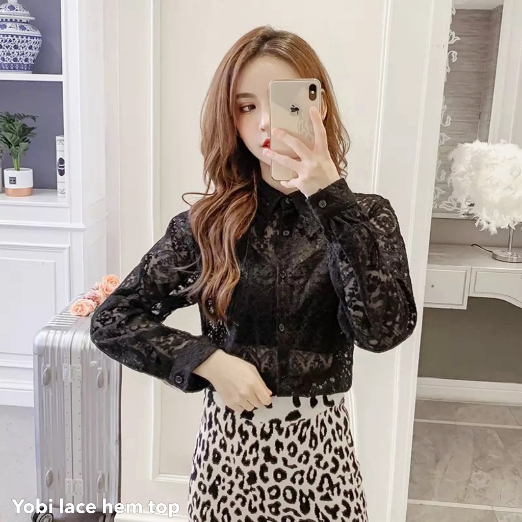 Yobi lace hem top -Thejanclothes