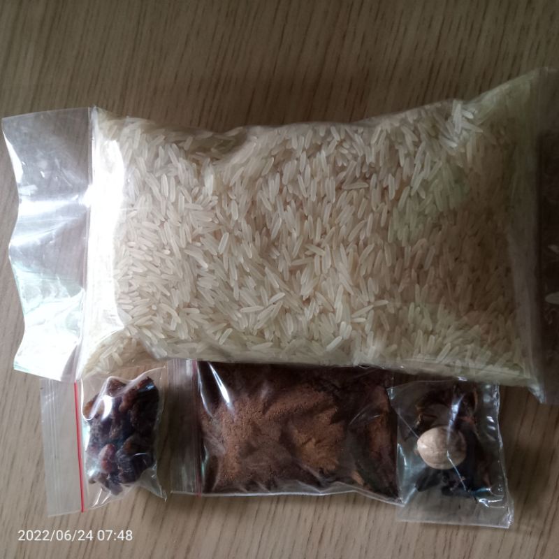 paket nasi kebuli plus bumbu