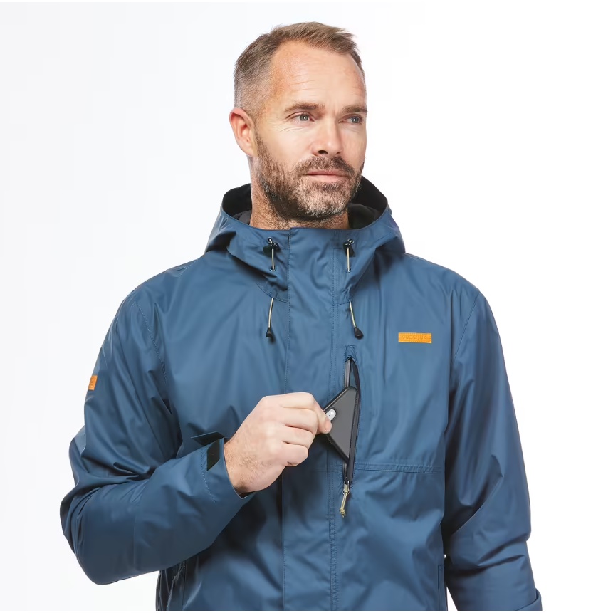 QUECHUA NH500 Jaket Pria Untuk Hiking Waterproof Terdapat 4 Kantong