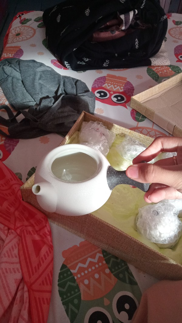 Chinese Tea Pot Set Ceramic C19 Classic 6 Cups Teko Teh Set 6 Cangkir Hadiah Souvenir Gift Box