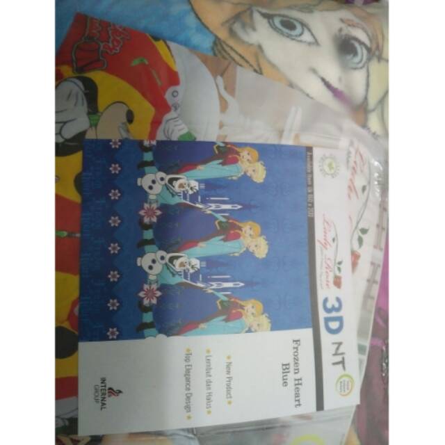 Selimut Lady rose motif Frozen