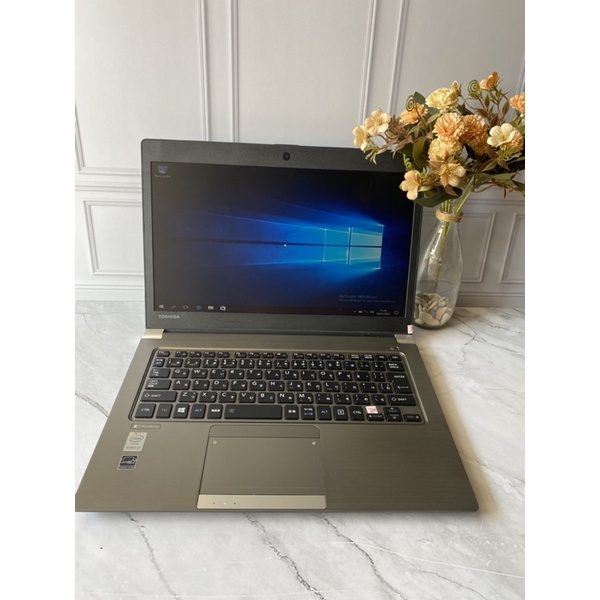 Toshiba portege z30B Intel core i7 5300u 2.30ghz Ram 8gb SSD 256gb windows 10 free aplikasi standar