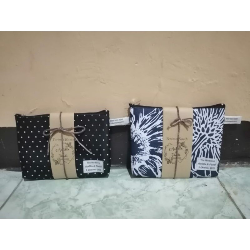 Souvenir Pouch Kanvas plus Label Nama plus packing lebar-Best Seller-Souvenir Unik-Souvenir Nikah