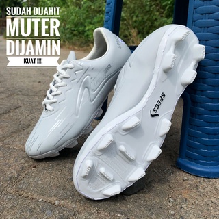 sepatu bola specs / sepau bola specs sudah dijahit