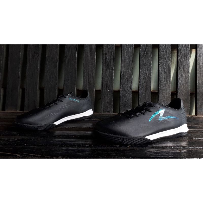Sepatu Futsal Specs Alpha Pro IN Black