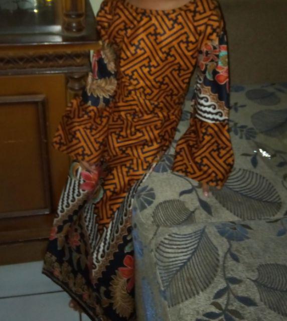 Baju Batik Anak Perempuan Terlaris