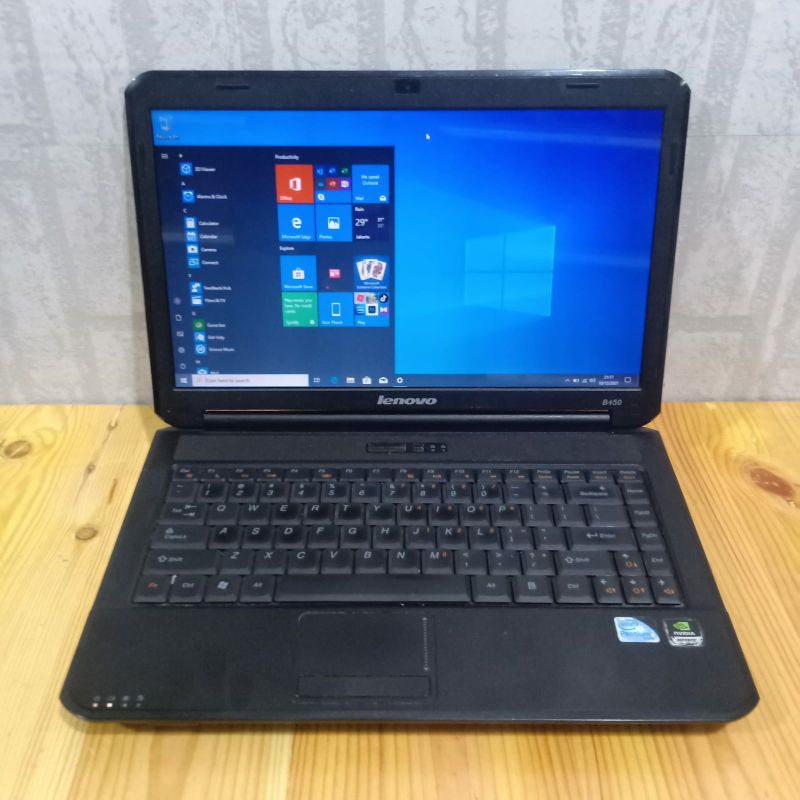 Laptop Lenovo B450 intel dual Core T4300 2.1Ghz Nvdia Geforce G105M Ram 2GB/250GB Layar 14 inch Mulus