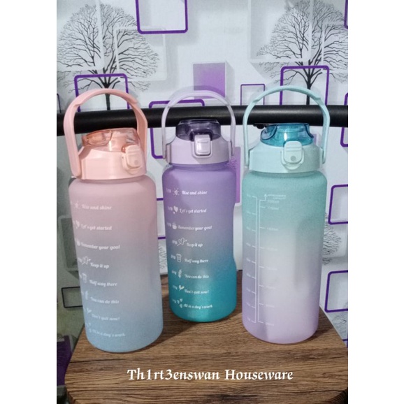 Botol Minum Kekinian Viral ala artis Korea 2 Liter (Th-050)