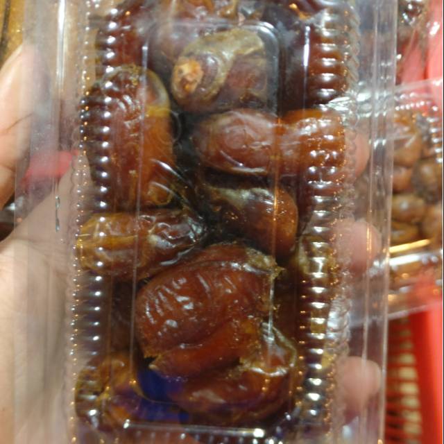 

Kurma enak dan gurih