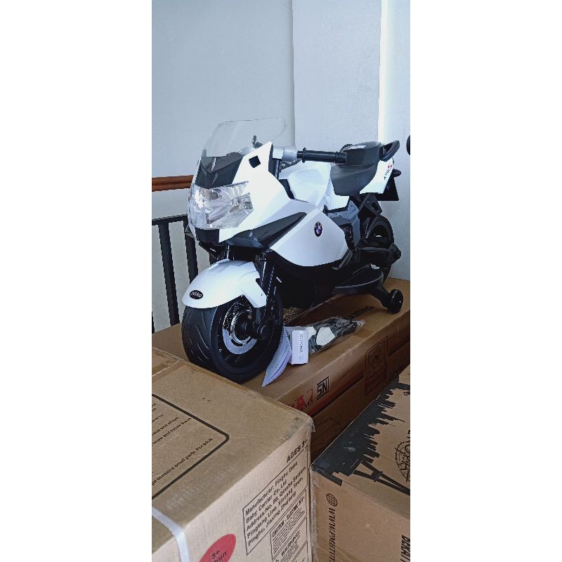Motor Aki BMW k1300 Mainan