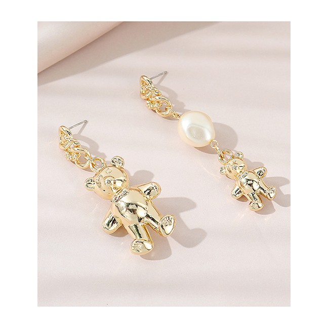 LRC anting Tusuk Fashion Gold Color Asymmetrical Bear Pearl Alloy Stud Earrings Y64845