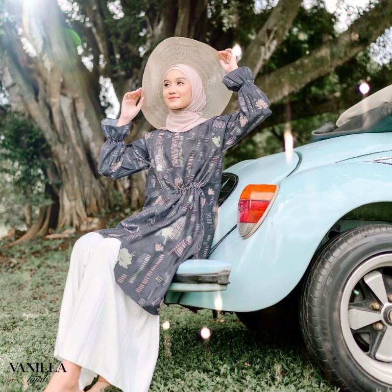 lotus blouse vanilla hijab