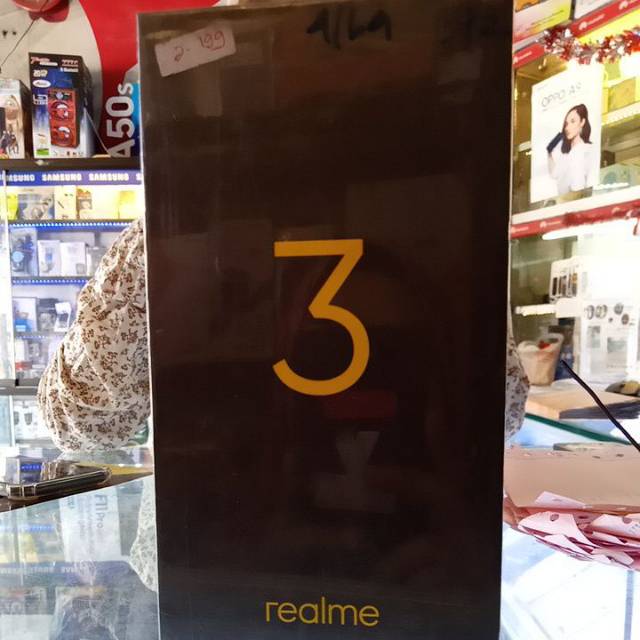 Hp realme 3 4/64Gb