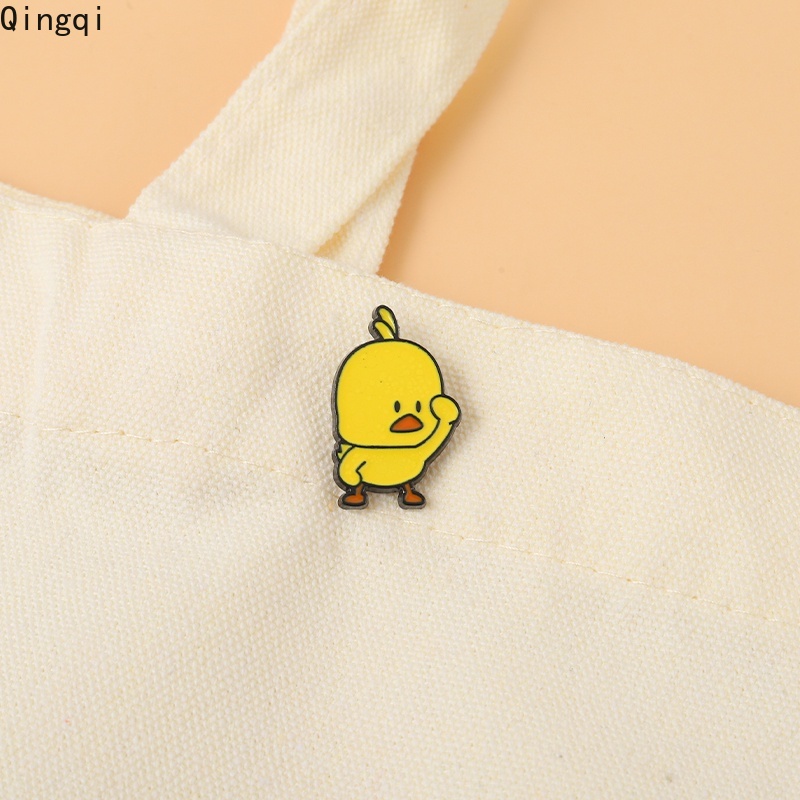 Bros Pin Enamel Desain Kartun Hewan Bebek Kuning Untuk Anak