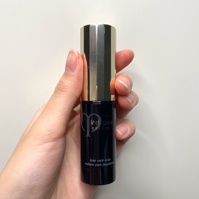 Cle De Peau Radiant Stick Foundation - Ocher