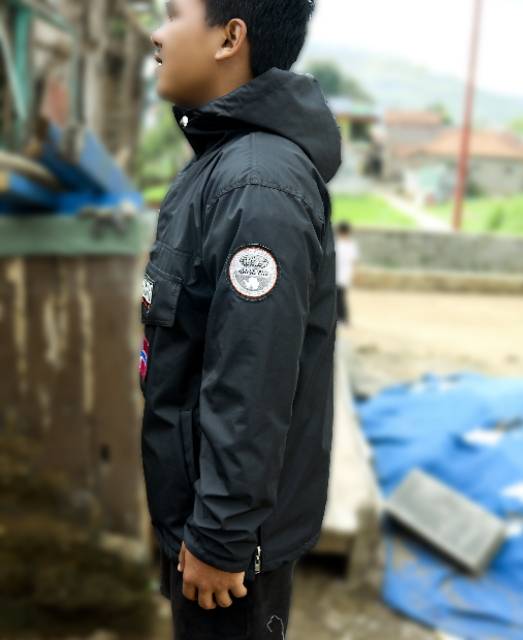 Jaket Cagoole Napapijri Premium