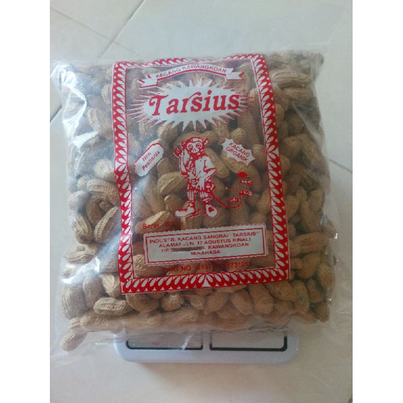 

TARSIUS Kacang Tanah sangrai BELIMBING Besar 1000 gram / 1 kg Oleh - Oleh / Jajanan Cemilan Asli Khas Kawangkoan Manado Minahasa