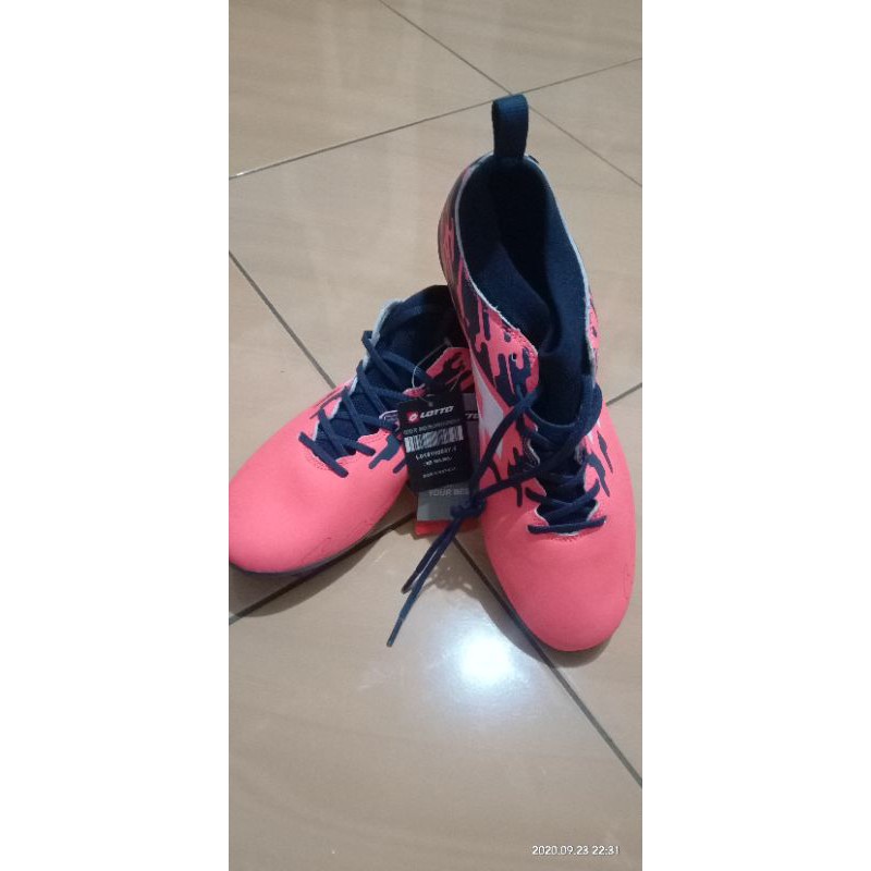 sepatu bola lotto veloce fg