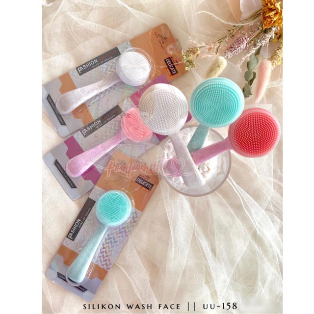 EGG Brush pad - Alat pencuci/pembersih Kuas Make up brush - Cleanser/ GURITA PEMBERSIH WAJAH