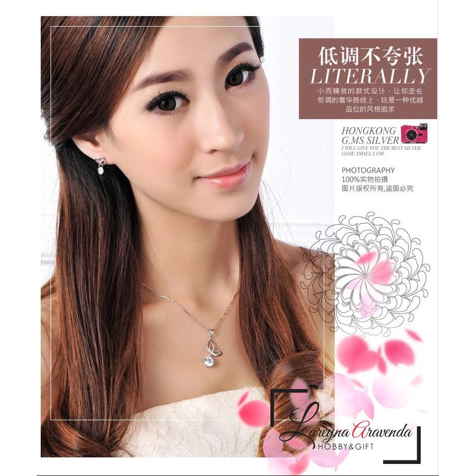 Anting Wanita Titanium Motif Love Butterfly Kristal Crystal AT013