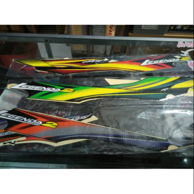 STRIPING HONDA LEGENDA 2