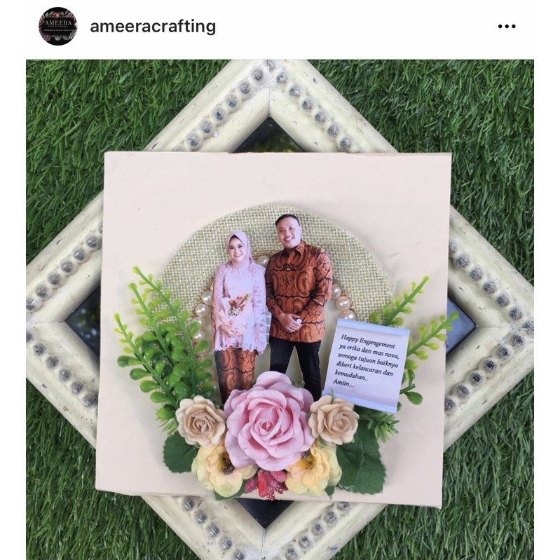 simple scrapframe gift engangement dengan frame ukir ukuran 15.15