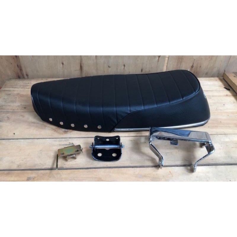 Paket jok c70 set pangkon jok c70 kunci jok c70 engsel jok c70