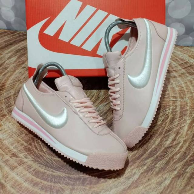 NIKE CORTEZ 72 PINK