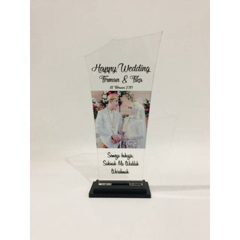 JUAL   plakat custom/jual plakat murah/jual plakat akrilik wedding dan wisuda/vendel