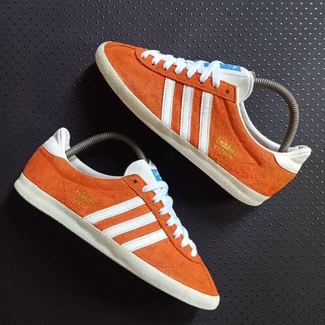 gazelle og orange
