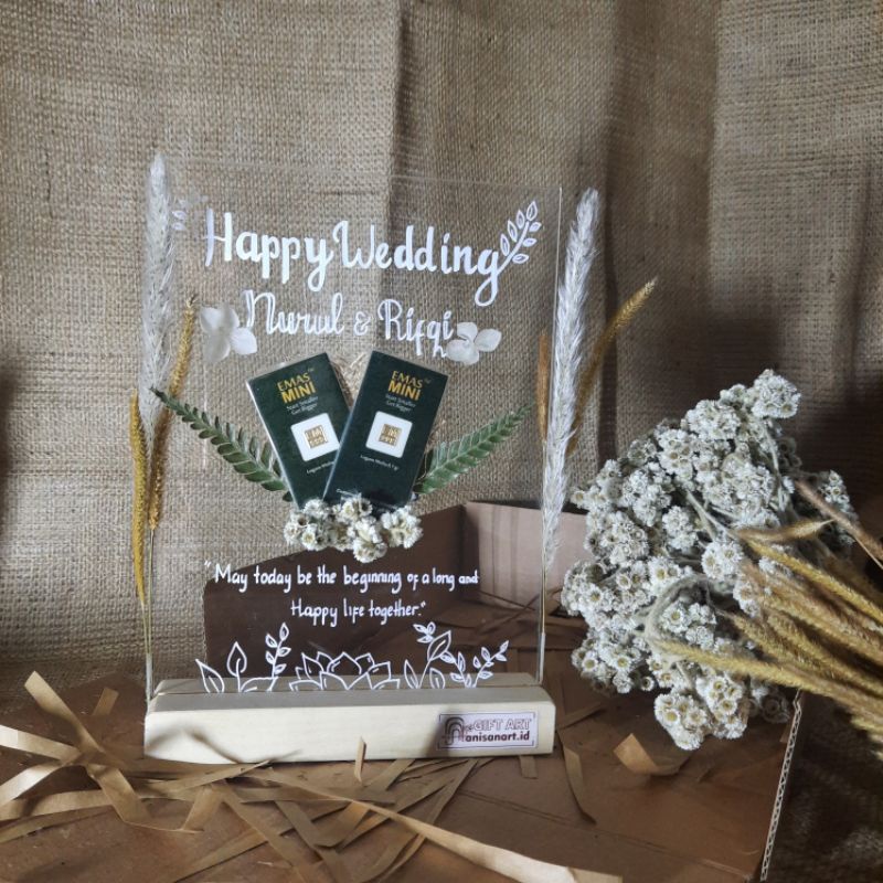 Acrylic Handlettering with minigold & dry flowers/ akrilik custom/ gift art/ gift box