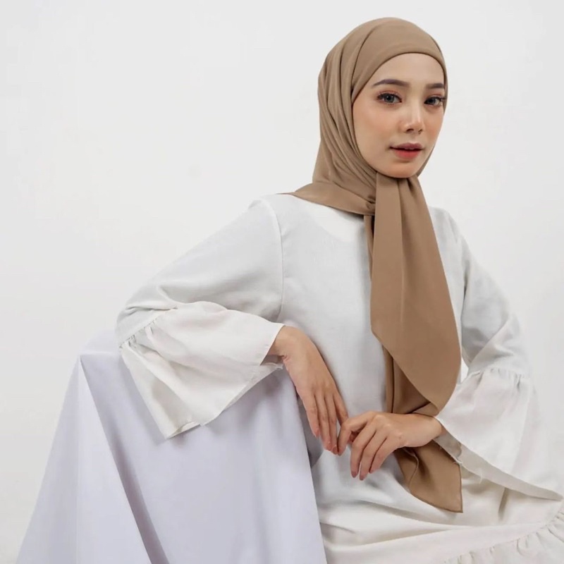 Jilbab Segi Empat Inner Ceruty