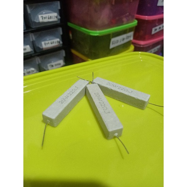 resistor 20W - 22OHM