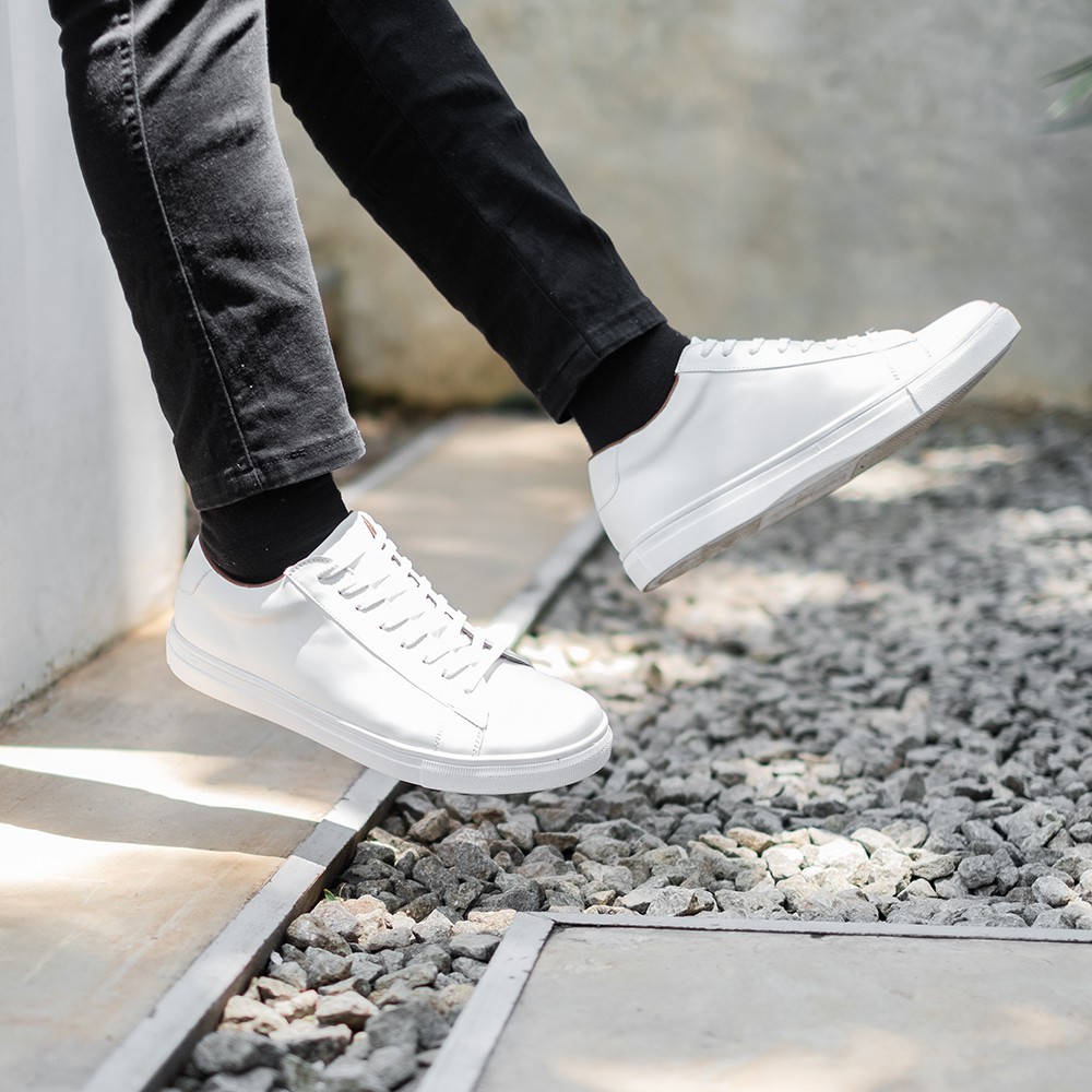 MUZZLE WHITE |ManNeedMe x Lvnatica| Sepatu Sneakers Pria Casual Shoes Sepatu Kets ORIGINAL