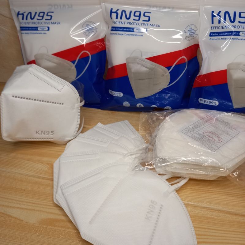 𝗪𝗶𝗻𝗱𝗮 𝗣𝗿𝗮𝗱𝗶𝘁𝗮 Masker KN95 Mouson Hitam Putih Warna 5ply Kawat Dalam 10pcs