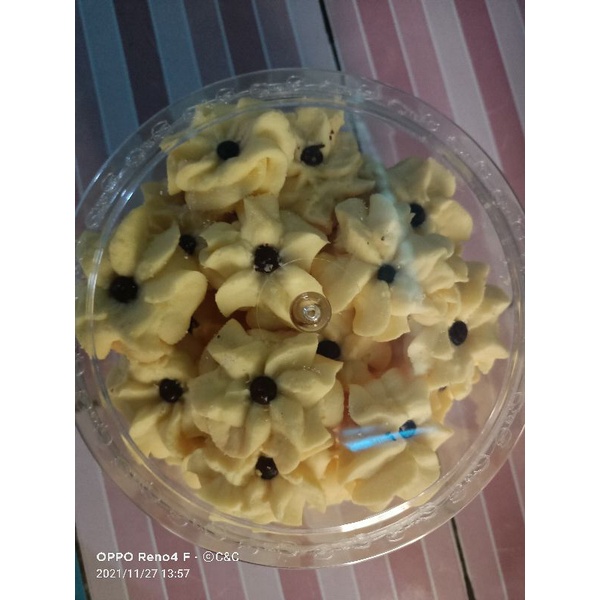 

Semprit, Nastar, Kastengel,Putri Salju, dll