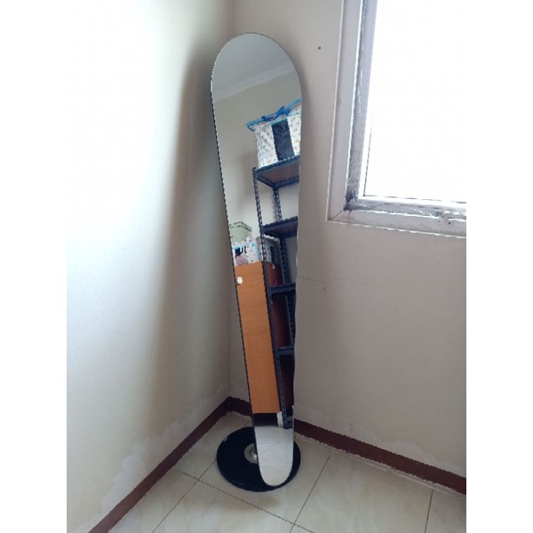 standing mirror/kaca cermin Informa