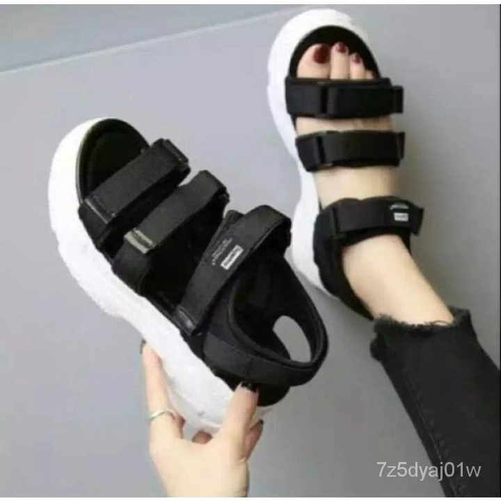 Sandal Gunung Wanita Tali Korea