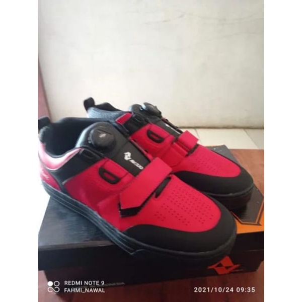 sepatu avelio  MTB non cleat