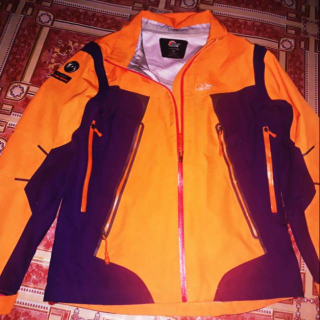 Jaket lowe alpine