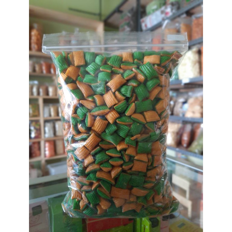 

KUEPANGPANGMANIS500GRAM