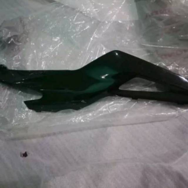 Cover body belakang new cbr 150 r ori ahm