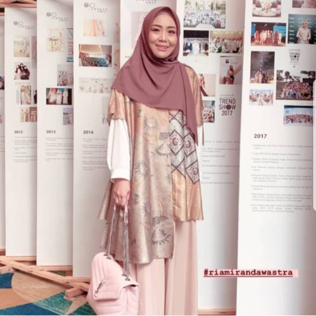 Kilua top Ria Miranda wastra