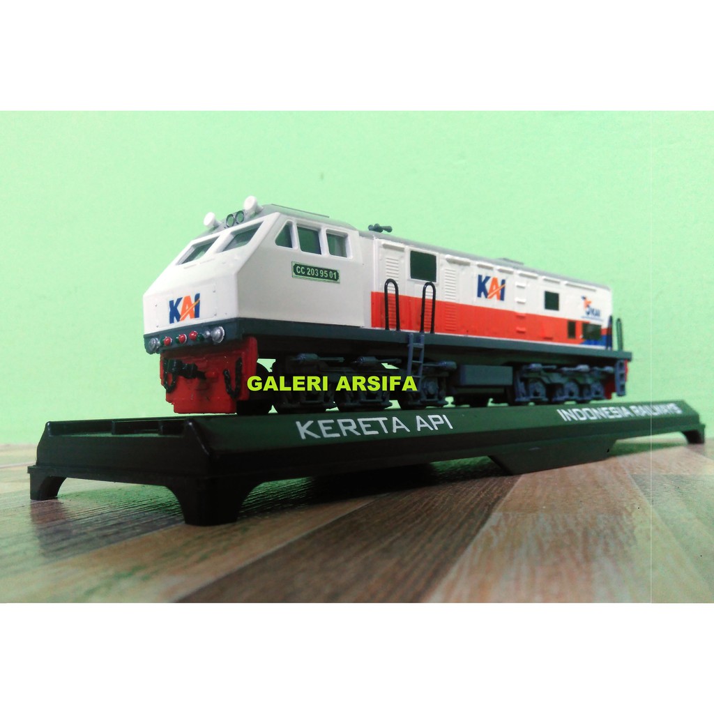 Miniatur Lokomotif CC 203 01 01 KAI Logo Baru Agung Craft