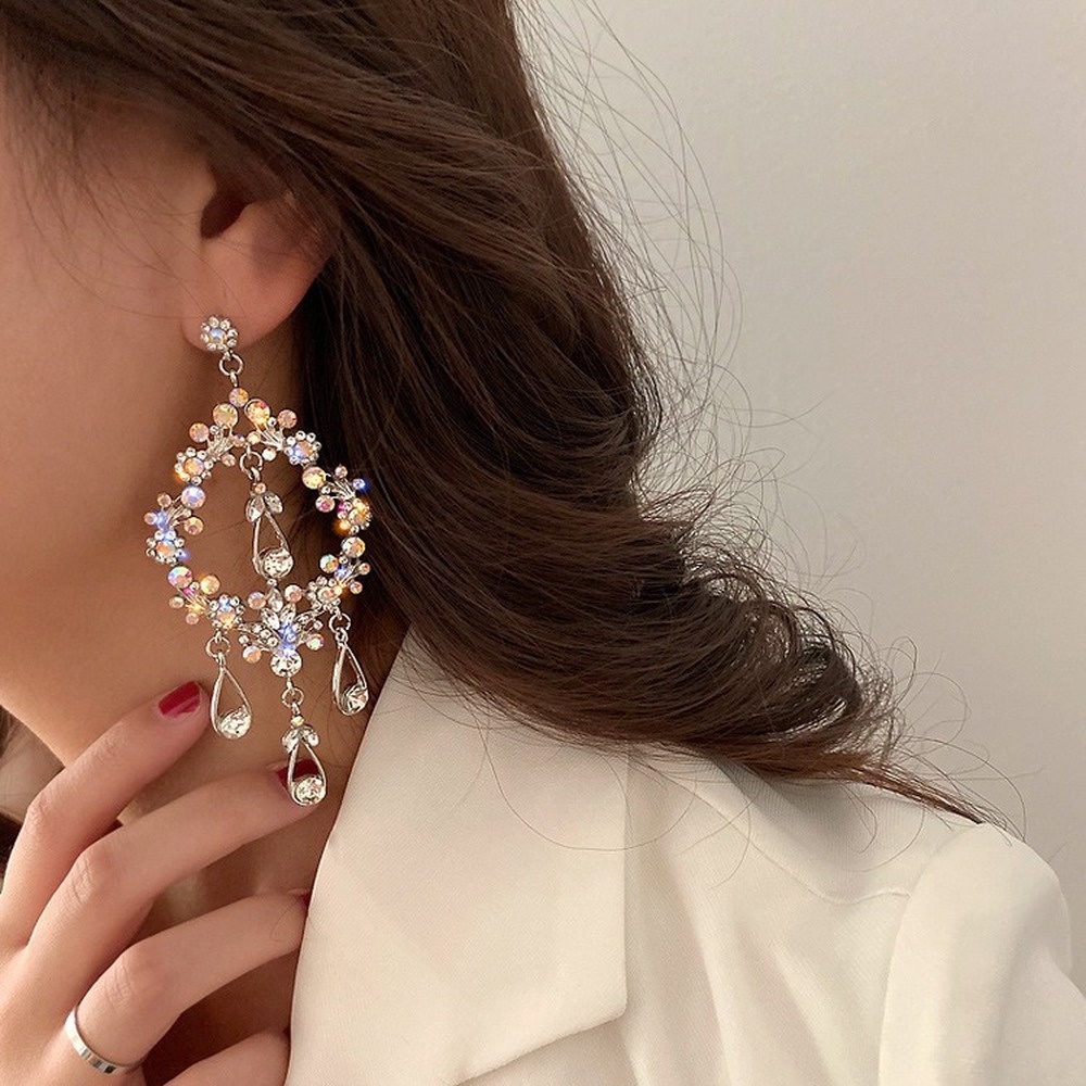 Anting Gantung Panjang Model Tetesan Air Hollow Dengan Rumbai Untuk Wanita