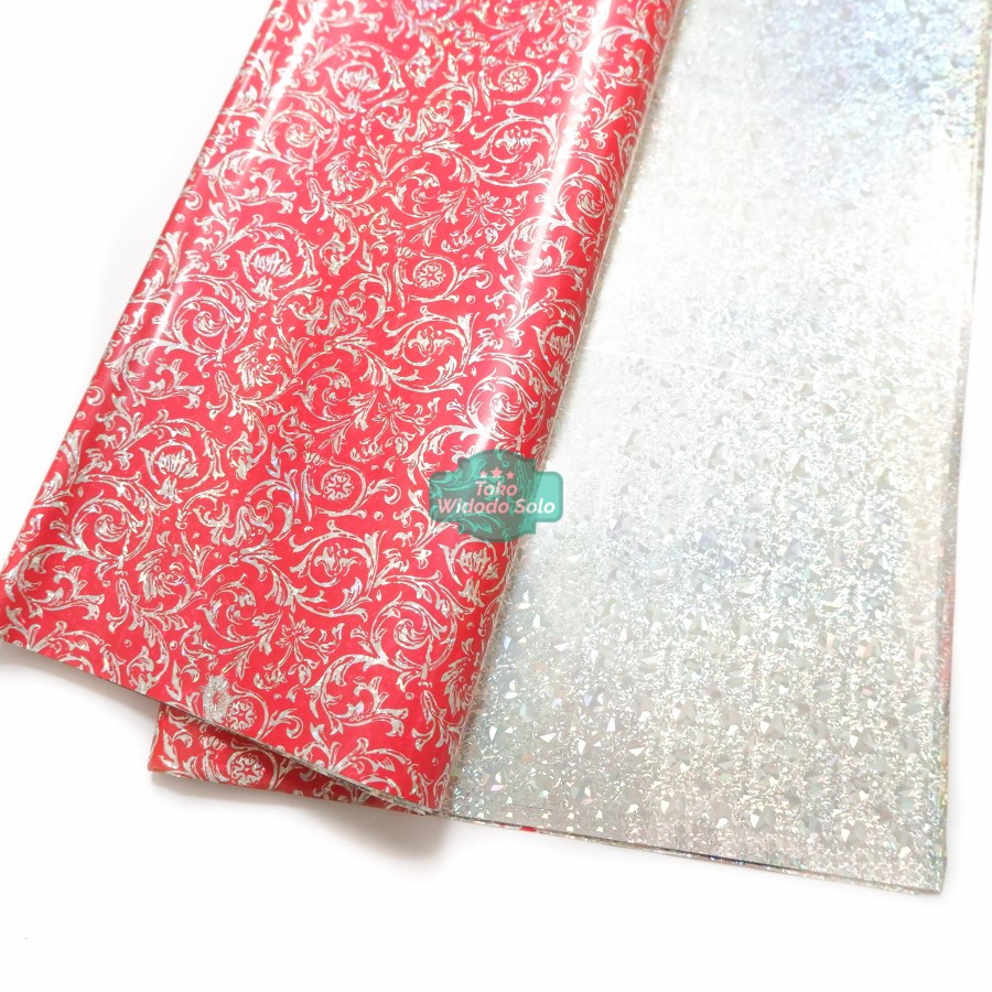 

11 LEMBAR Hologram Merah Batik 50x65cm - 1 Ons Plastik Kado