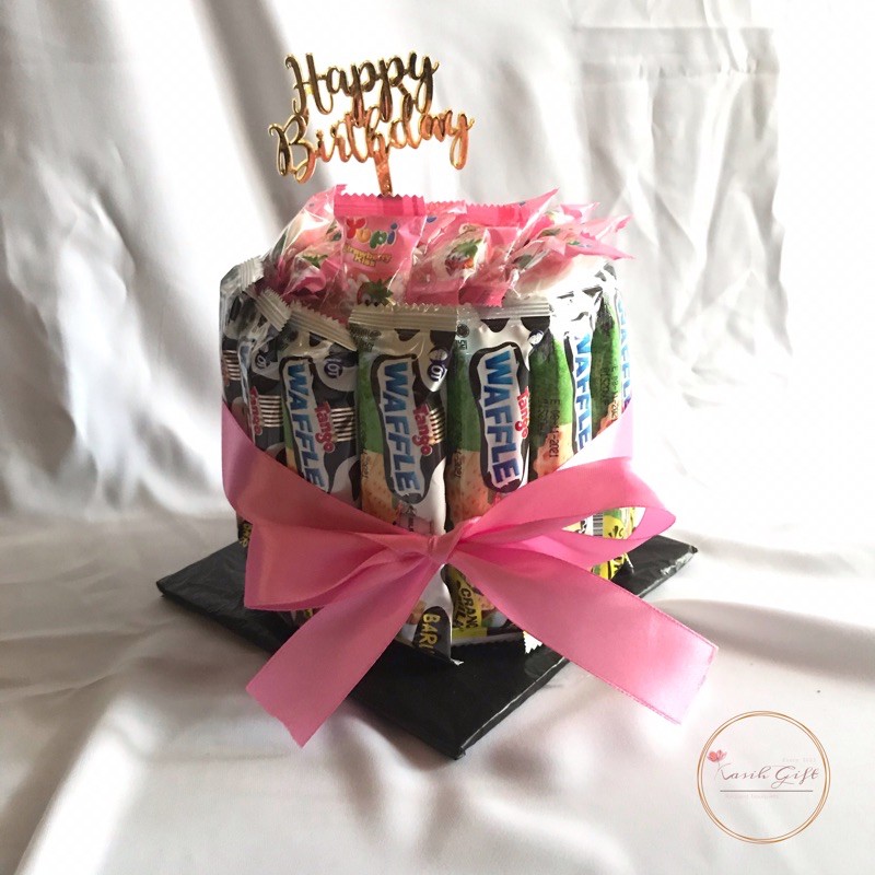MENARA SNACK MINI /HADIAH WISUDA/ULANG TAHUN/ ANIVERSARY/ BUKET/ BOUQUET